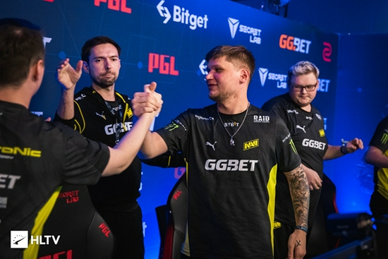 全球MOBA舞台迎中国玩家决胜巅峰公测盛况